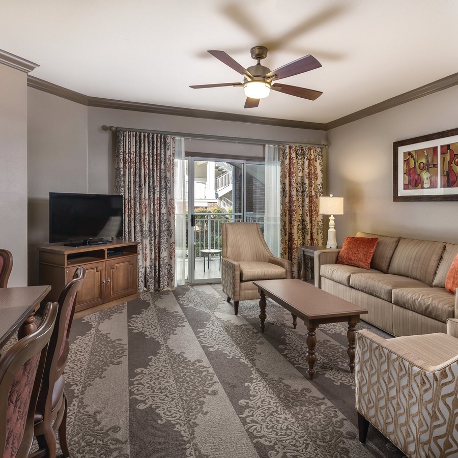 Wyndham Nashville Living Room